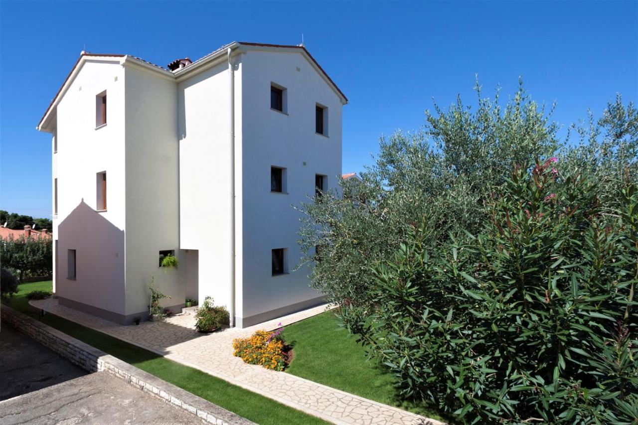 Apartments Beakovic Пореч Екстериор снимка