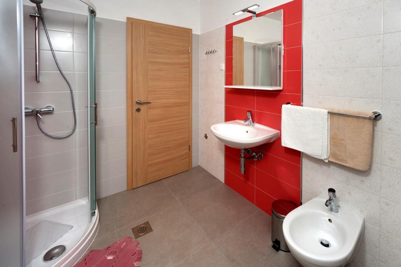 Apartments Beakovic Пореч Екстериор снимка